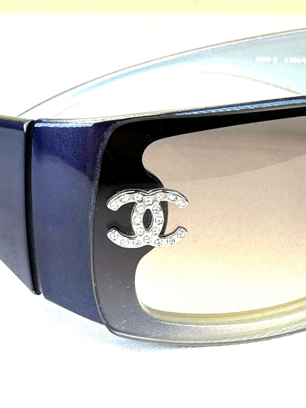 CHANEL CC Crystal Shield Sunglasses Rare Vintage Gradient Lenses w/ COA - Picture 5 of 17